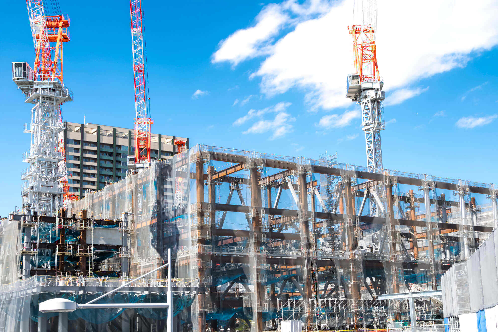 分譲マンションの建て替えは実際ある?負担する費用や耐用年数について